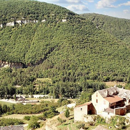 Maison Pittoresque A Mostuejouls Avec Vue Sur La Montagne Luaran gambar