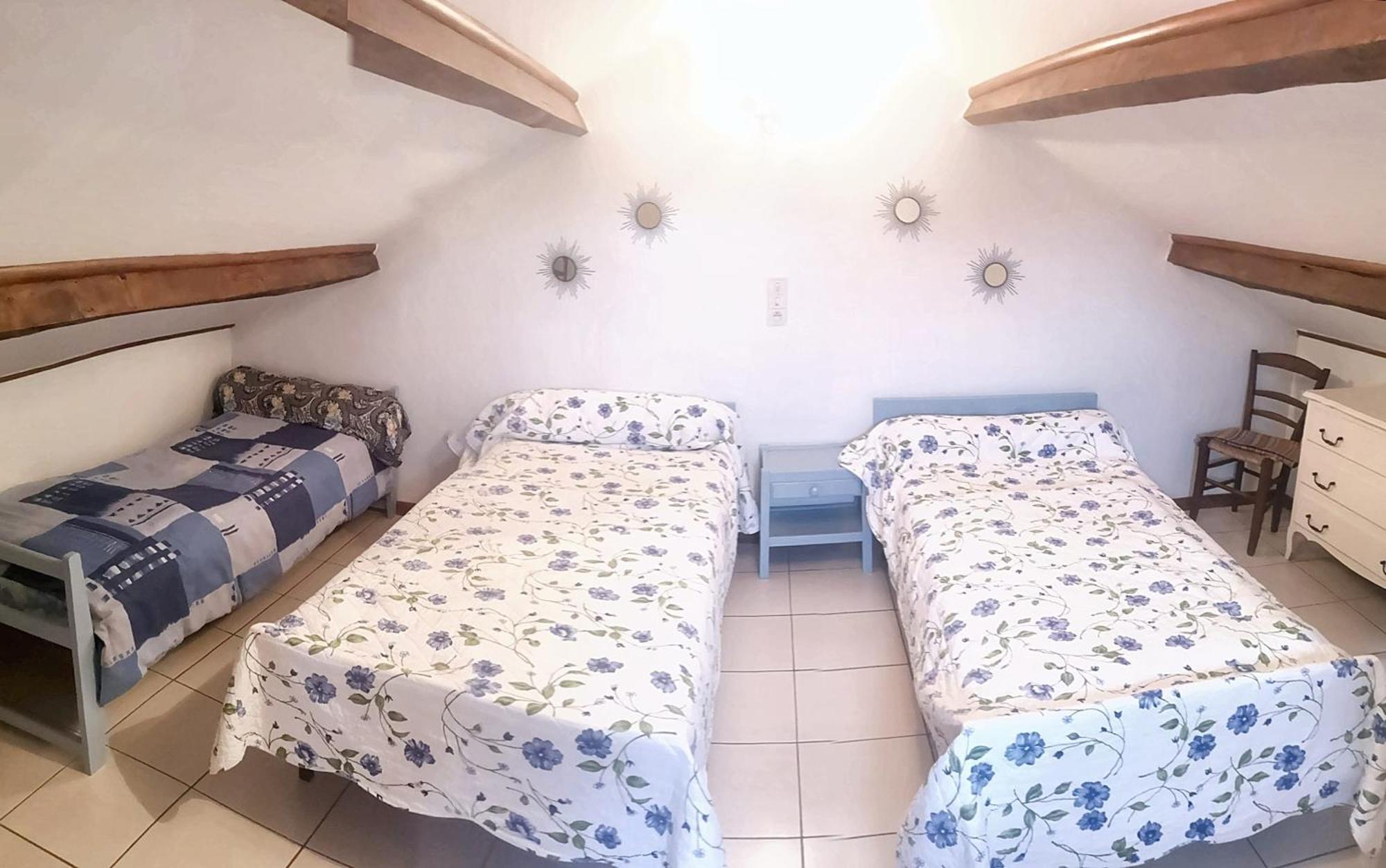 Maison Pittoresque A Mostuejouls Avec Vue Sur La Montagne Luaran gambar